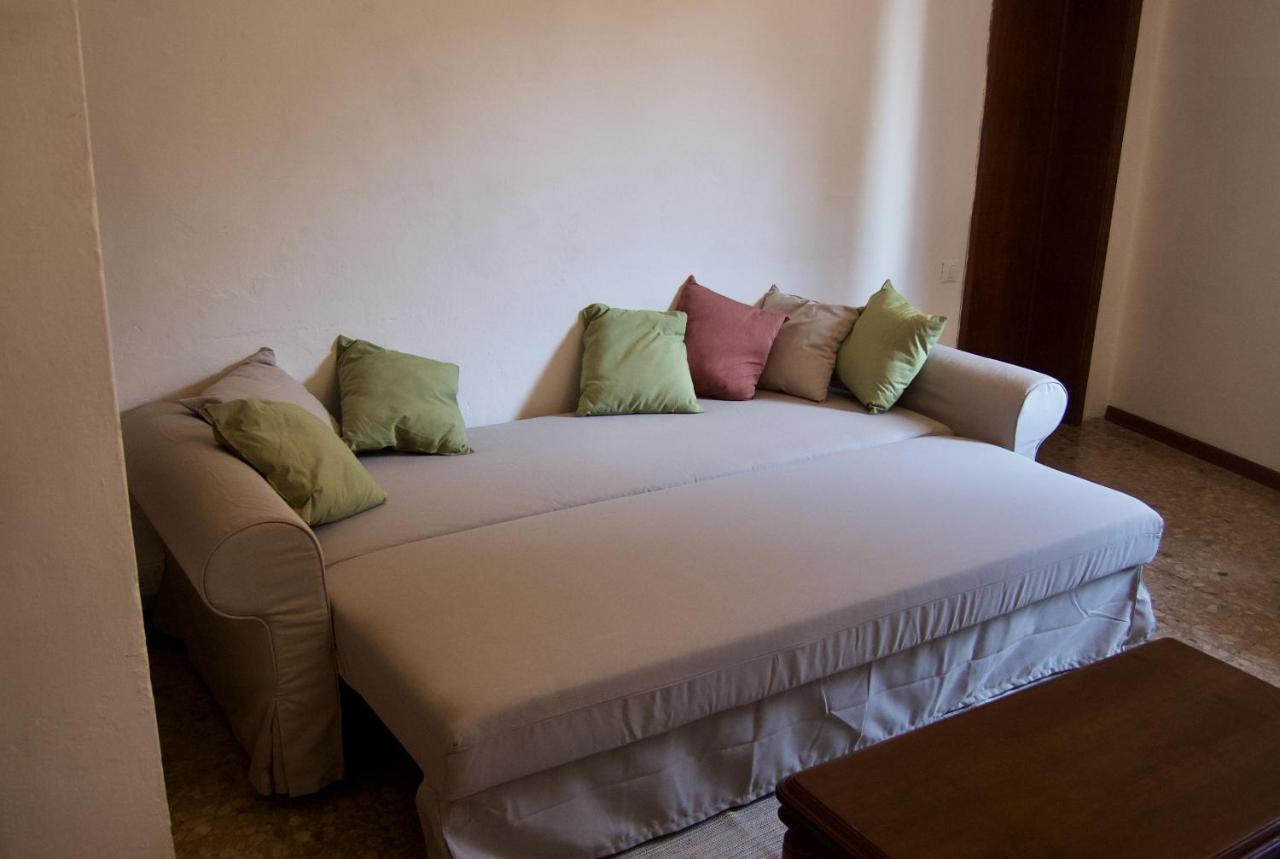 Casa Di Canfreo Lari ภายนอก รูปภาพ