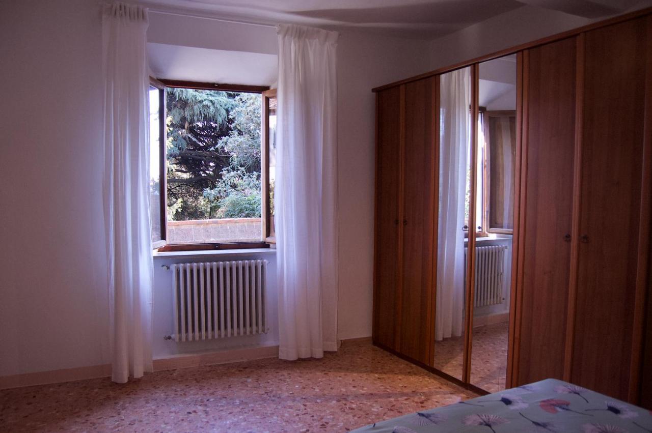 Casa Di Canfreo Lari ภายนอก รูปภาพ