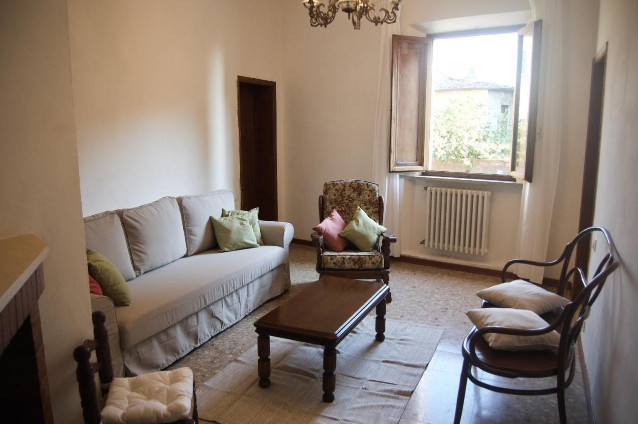 Casa Di Canfreo Lari ภายนอก รูปภาพ