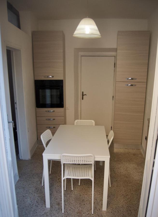 Casa Di Canfreo Lari ภายนอก รูปภาพ