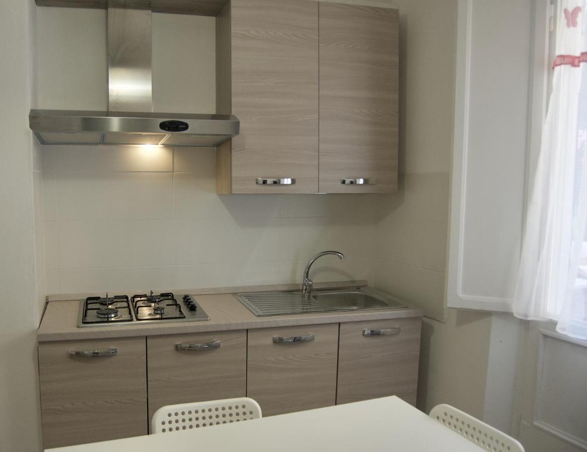 Casa Di Canfreo Lari ภายนอก รูปภาพ